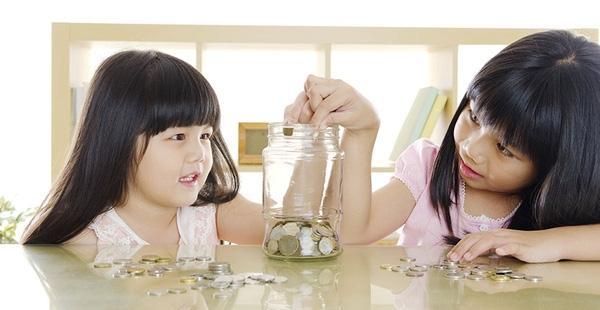 10 Bí Quyết Vàng Dạy Trẻ Tiết Kiệm Tiền Thông Minh