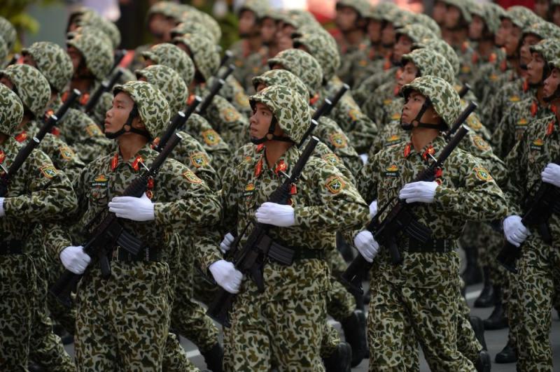 12 Áng thơ chọn lọc ngợi ca quân đội Việt Nam