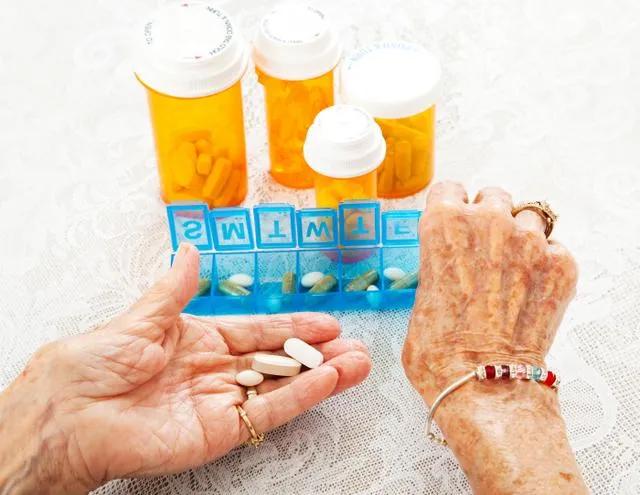 7 Công dụng nổi bật và lưu ý quan trọng khi sử dụng Acrivastine
