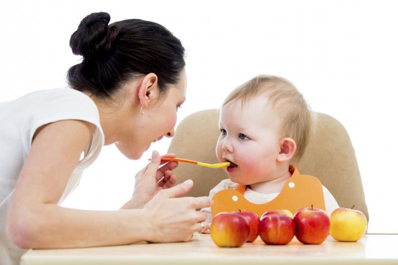 10 bí quyết hiệu quả giúp trẻ nhanh chóng khỏi nghẹt mũi, sổ mũi
