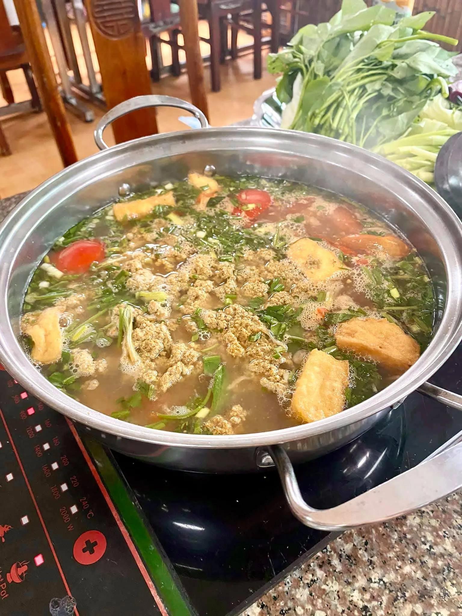 10 Địa chỉ ẩm thực Đông Anh nổi tiếng nhất - Hương vị đậm đà, trải nghiệm khó quên