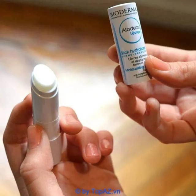 Top 10 dòng son dưỡng môi không màu được yêu thích nhất hiện nay