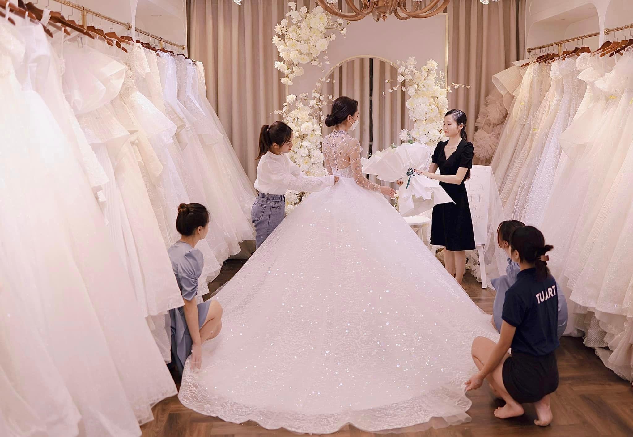 9 địa chỉ may váy cưới cao cấp, đẳng cấp nhất Hà Nội dành cho nàng thơ