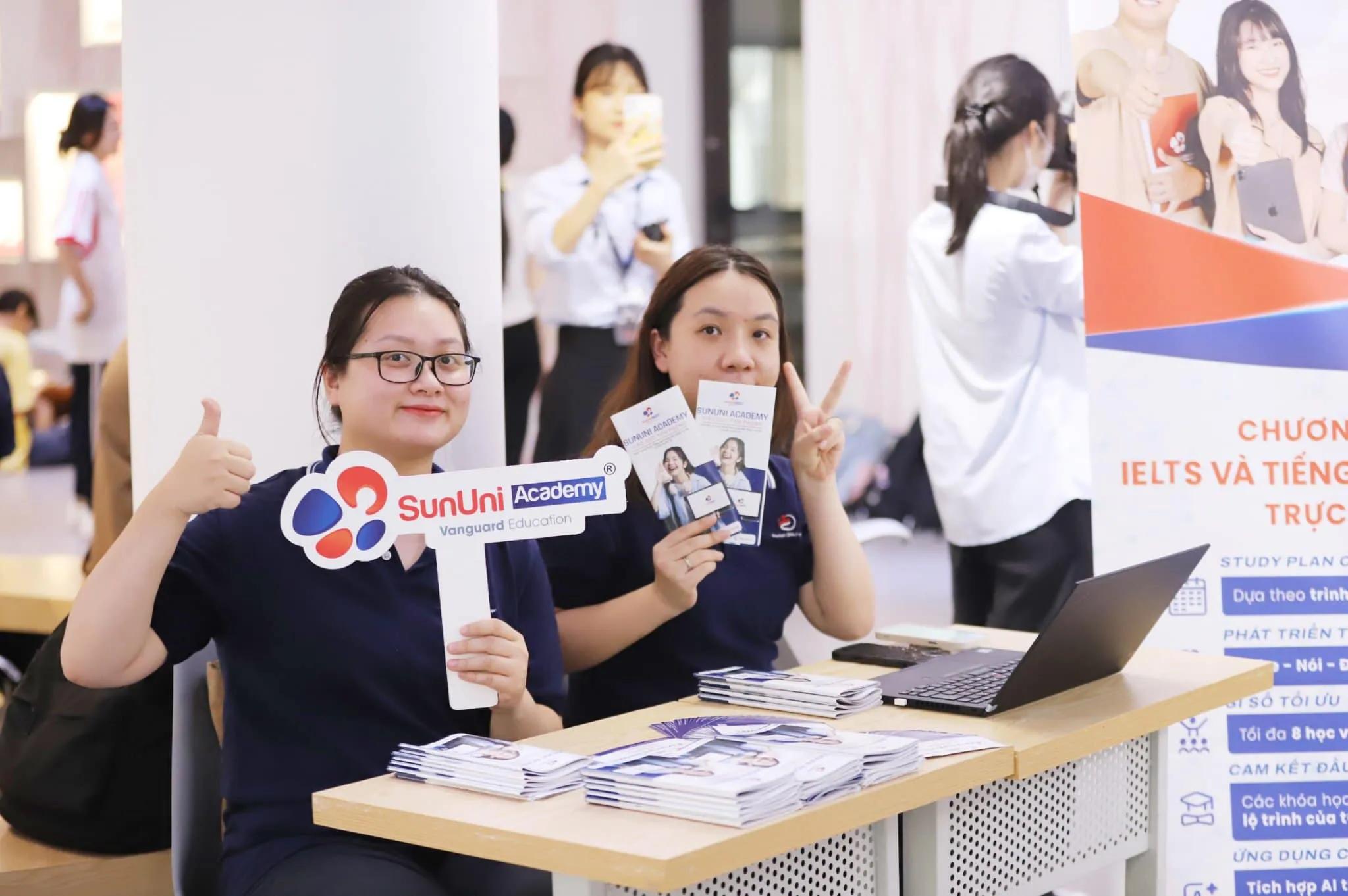 Khám phá 7 phản hồi chi tiết về khóa học tiếng Anh giao tiếp tại SunUni Academy