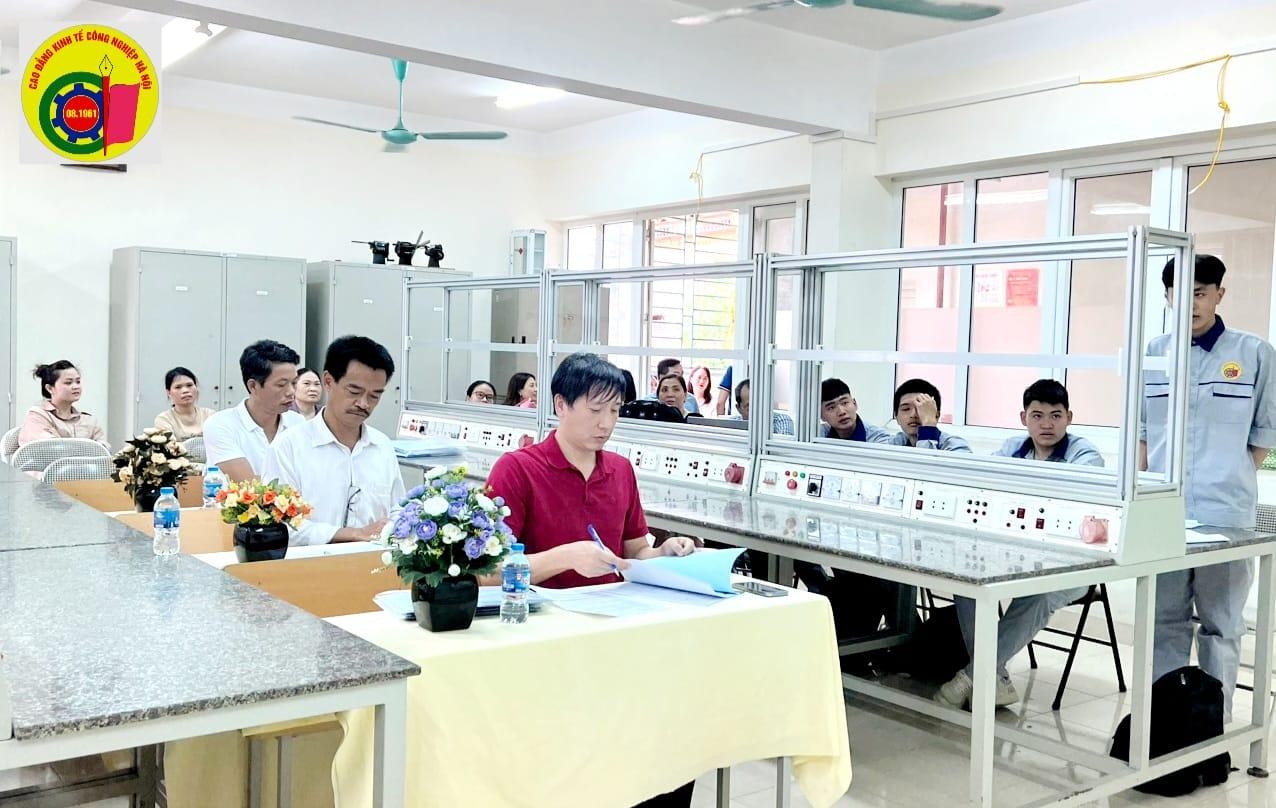 Top 4 Đánh giá của sinh viên về Trường Cao đẳng Kinh tế Công nghiệp Hà Nội (HIEC)