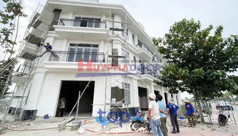5 đơn vị thi công cửa cuốn Quận 12 hàng đầu - An toàn vượt thời gian