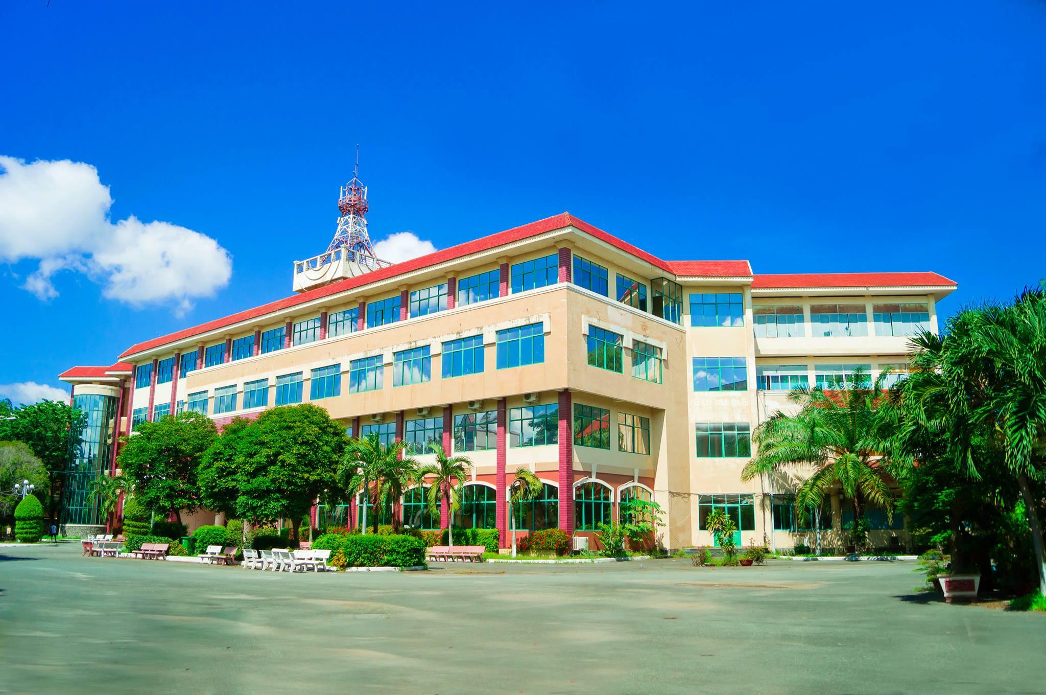 Top 10 trường đại học đào tạo ngành Thiết kế đồ họa uy tín nhất hiện nay