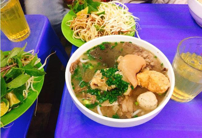 Top 4 địa chỉ thưởng thức bún bò Huế chuẩn vị nhất tại Quận Hoàn Kiếm, Hà Nội