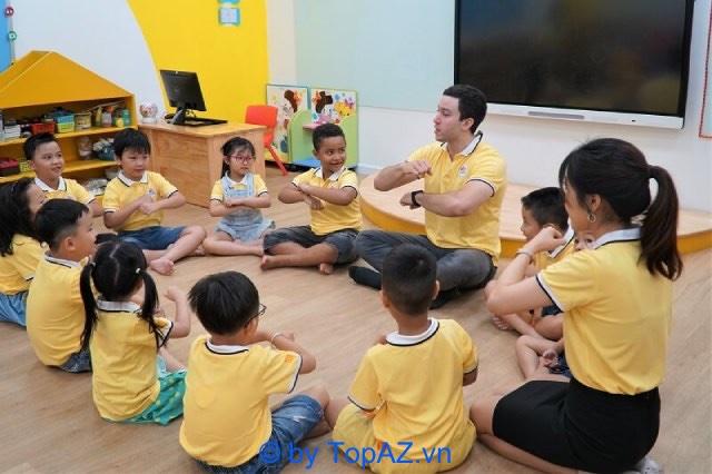 5 địa chỉ đào tạo ngoại ngữ chất lượng nhất TP.HCM: Đội ngũ giảng viên quốc tế dày dặn kinh nghiệm