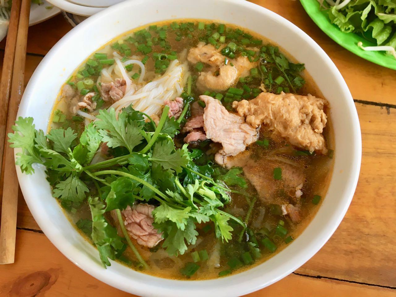 10 địa chỉ phở Huế đình đám - hương vị đậm đà, thực khách xếp hàng thưởng thức