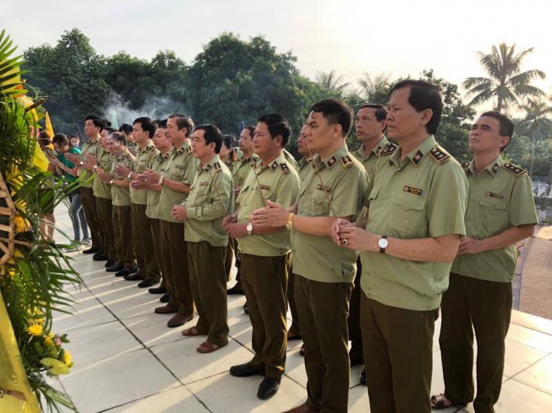 Top 3 Bài văn khấn liệt sĩ trang trọng nhất dành cho nghi lễ tại gia đình và nghĩa trang