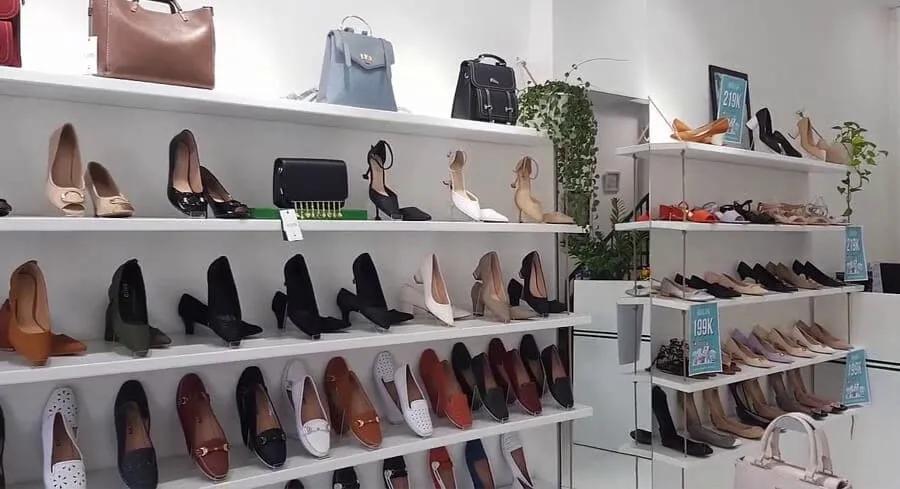 Top 10 cửa hàng giày dép nữ quận Tân Phú: Đẳng cấp thời trang, giá tốt, đảm bảo chất lượng