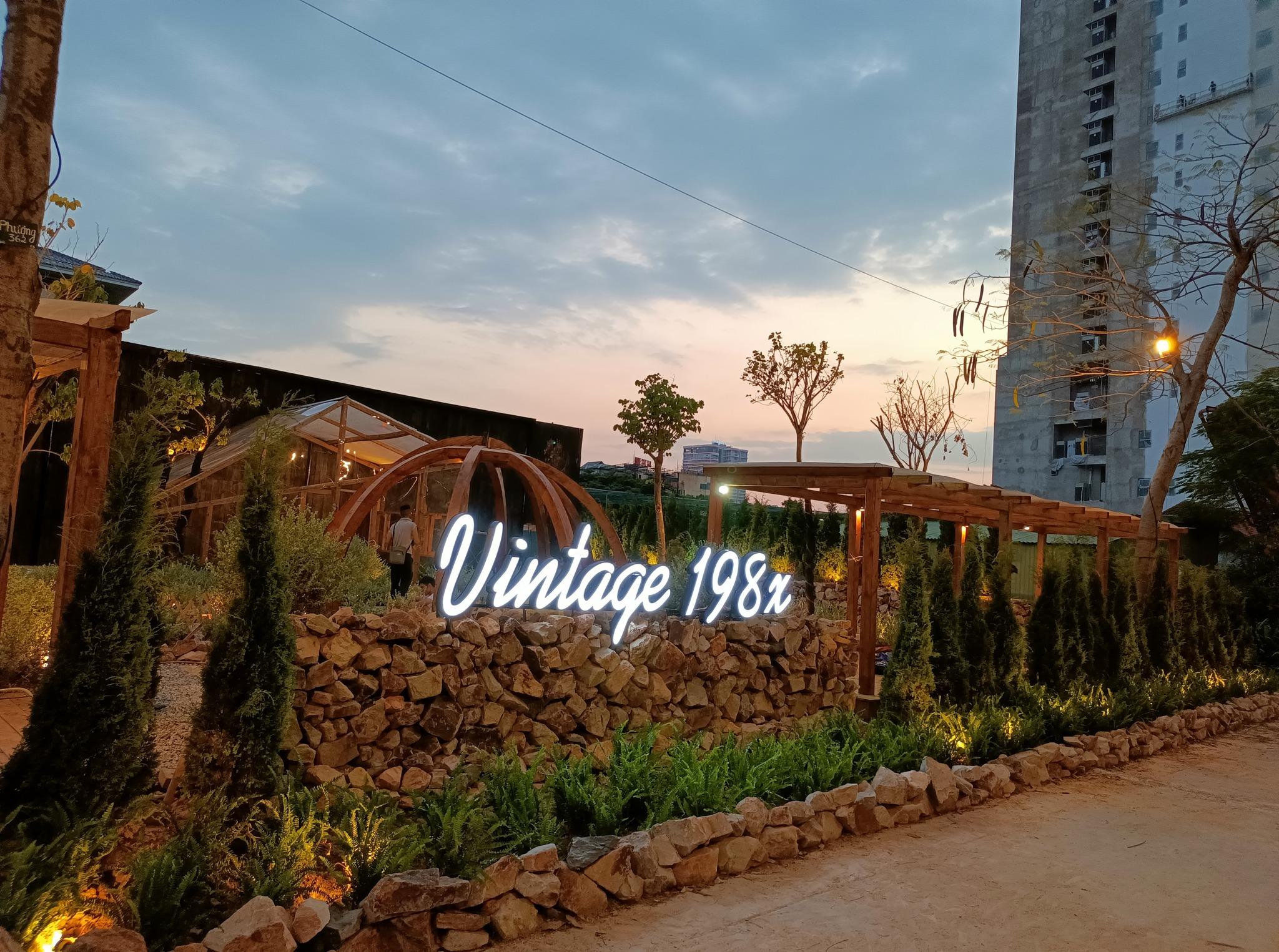 Top 16 Quán cà phê 'sống ảo' đẹp nhất Hạ Long, Quảng Ninh - Thiên đường check-in không thể bỏ lỡ