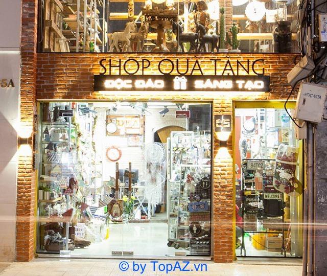 Top 11 cửa hàng quà lưu niệm đẹp, uy tín và chất lượng tại TPHCM
