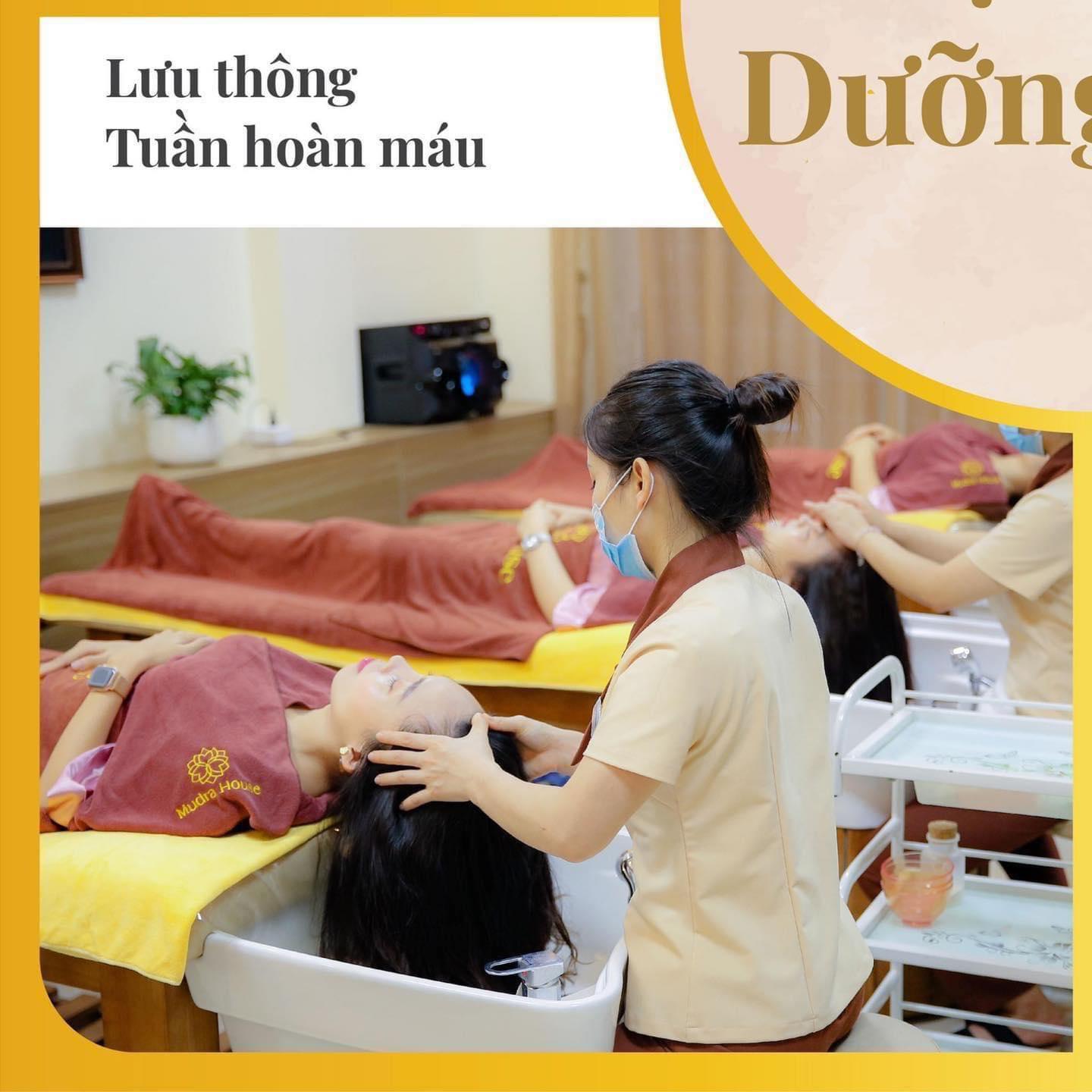 8 đánh giá chi tiết nhất về trải nghiệm gội đầu dưỡng sinh tại Mudra House