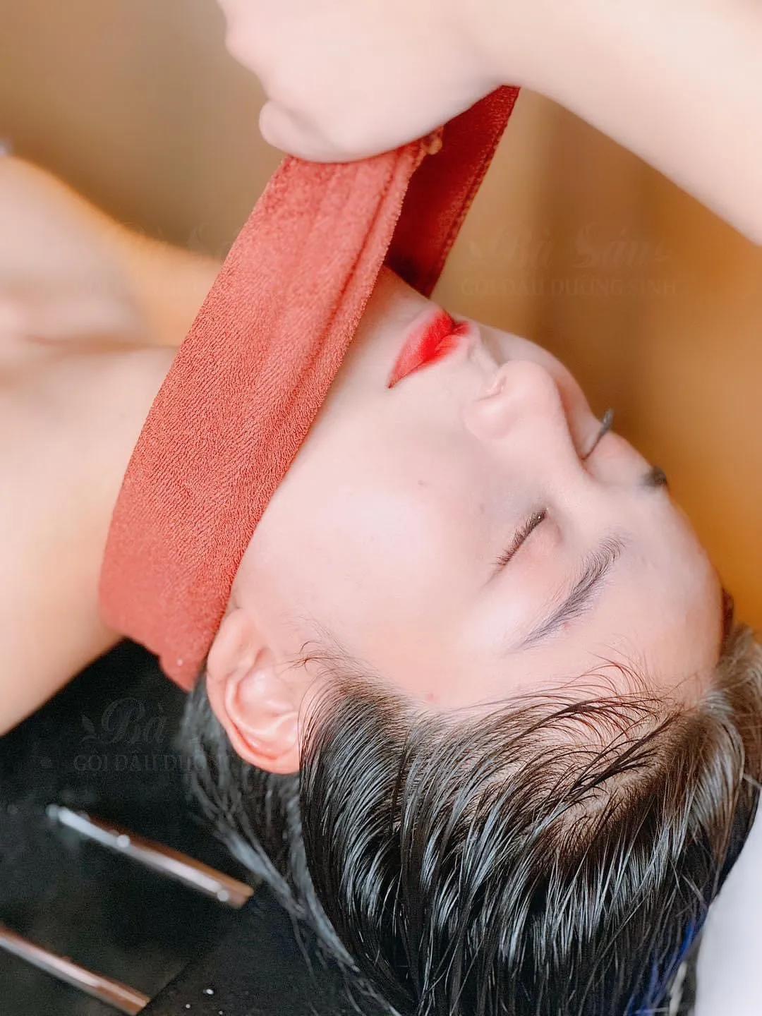 5 Đánh giá chi tiết nhất về trải nghiệm tại tiệm Bà Sáu Gội Đầu Dưỡng Sinh