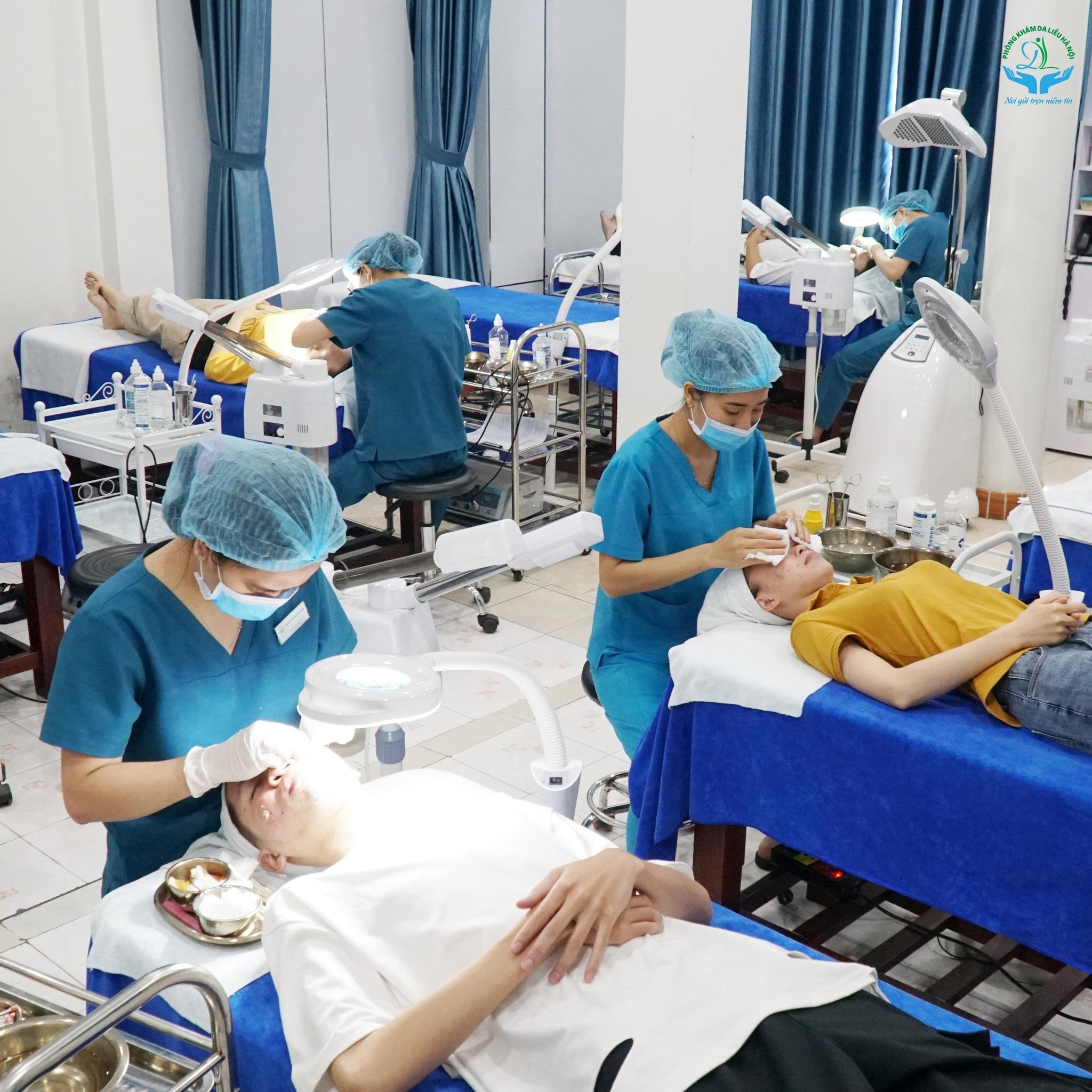 Khám phá 10 phản hồi xuất sắc về dịch vụ trị mụn tại Phòng khám Da liễu Hà Nội
