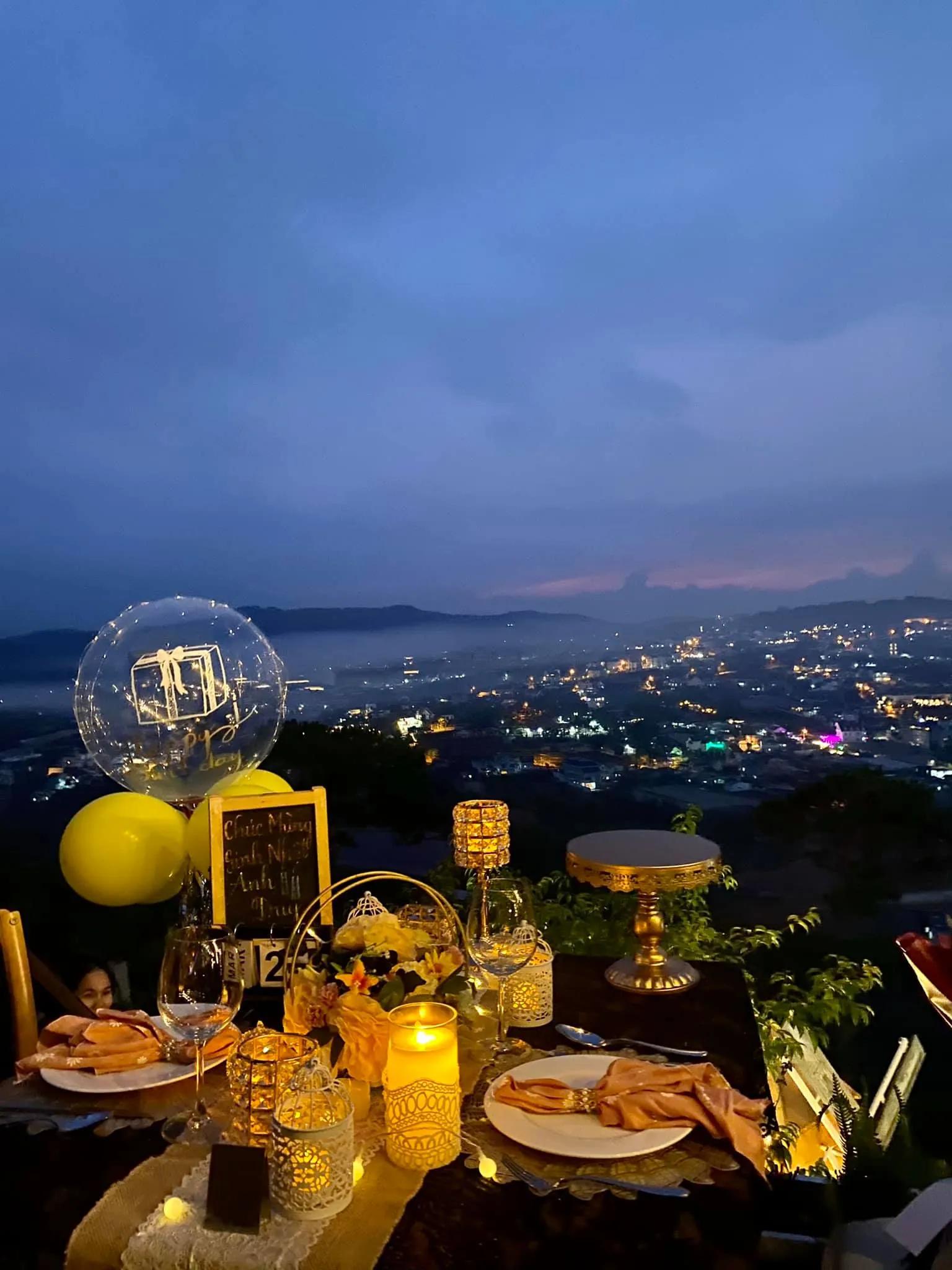 18 Quán cà phê Đà Lạt 'sống ảo cực chất' - View đẹp ngất ngây dành cho phượt thủ