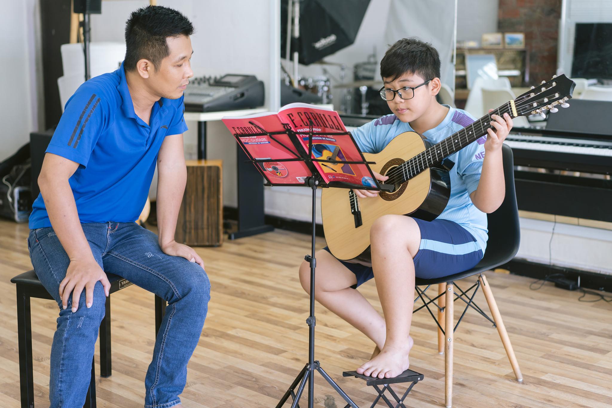 3 Địa chỉ dạy guitar chất lượng nhất Quảng Ninh dành cho mọi cấp độ