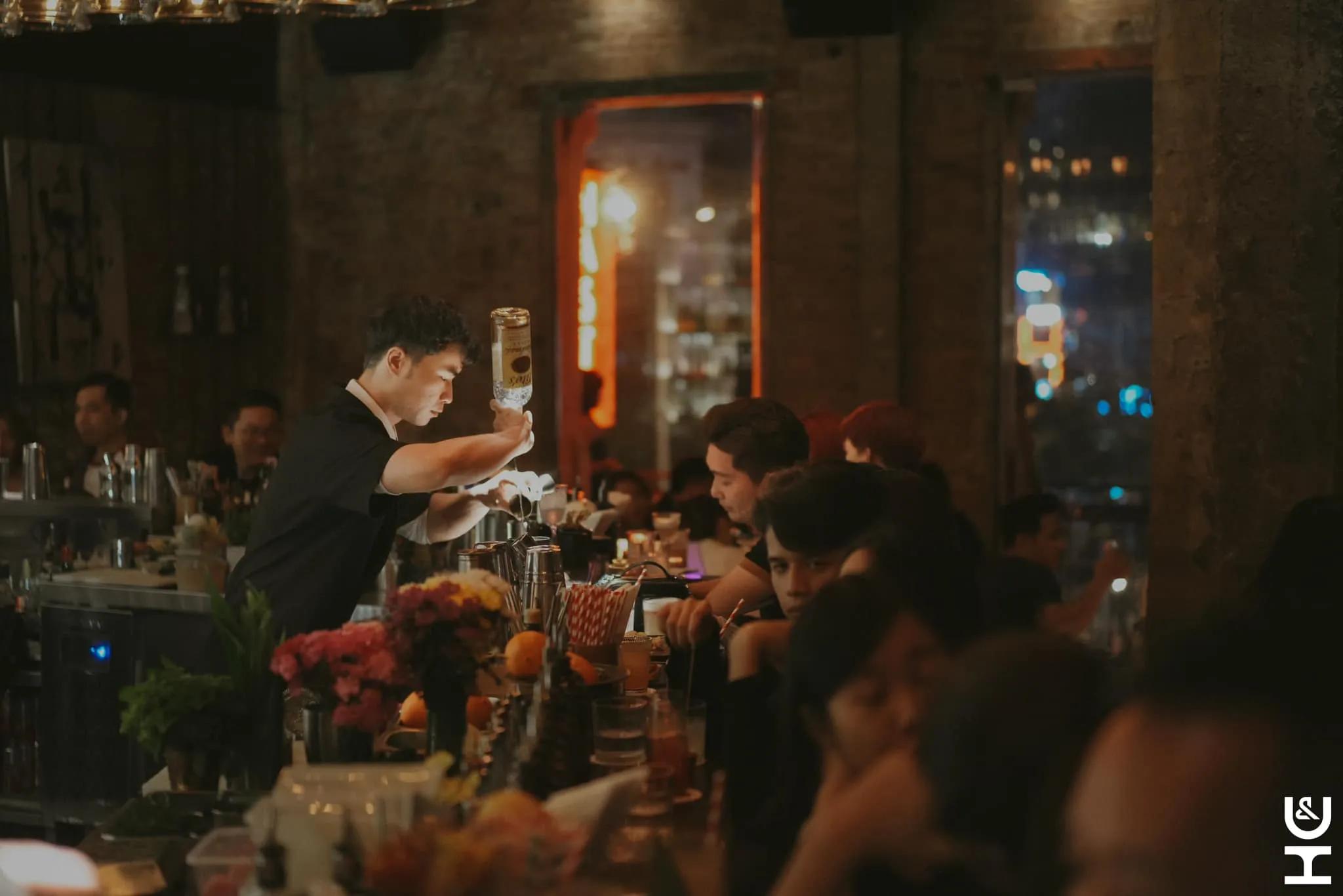 Khám phá 13 quán bar speakeasy độc đáo không thể bỏ qua ở Sài Gòn