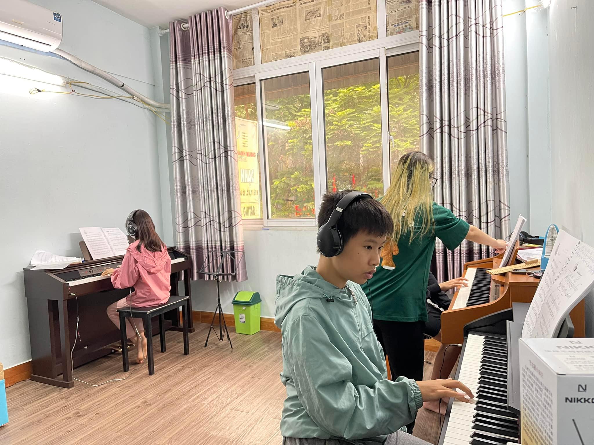 Top 6 Địa chỉ dạy đàn piano chất lượng nhất tại Hà Nội