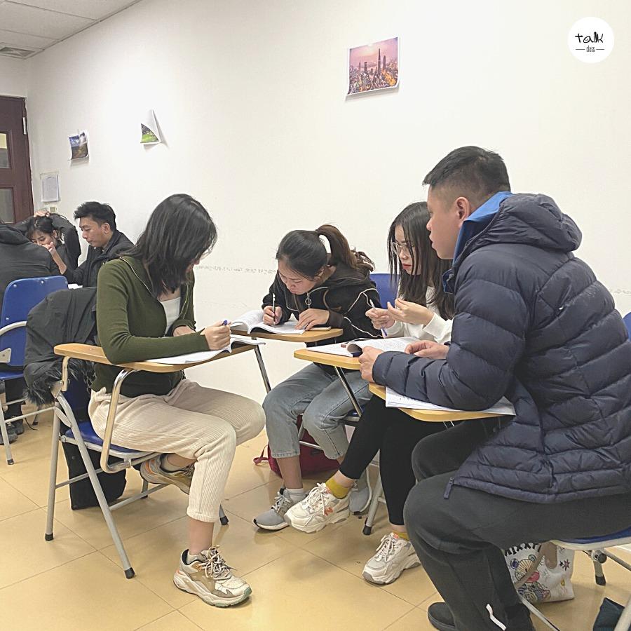 10 Địa chỉ học tiếng Anh uy tín dành riêng cho người đi làm tại Hà Nội