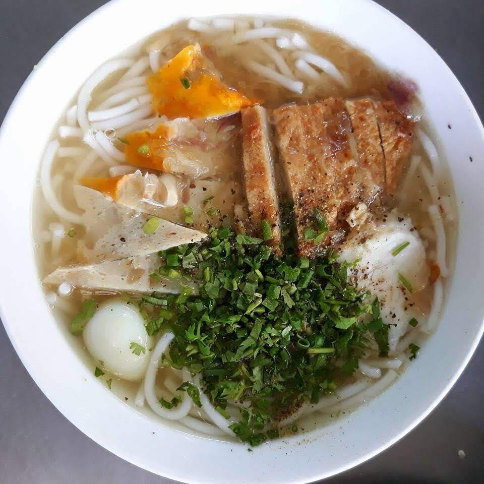 7 quán bánh canh nức tiếng nhất Phan Thiết: Hương vị đậm đà, thực khách tấp nập