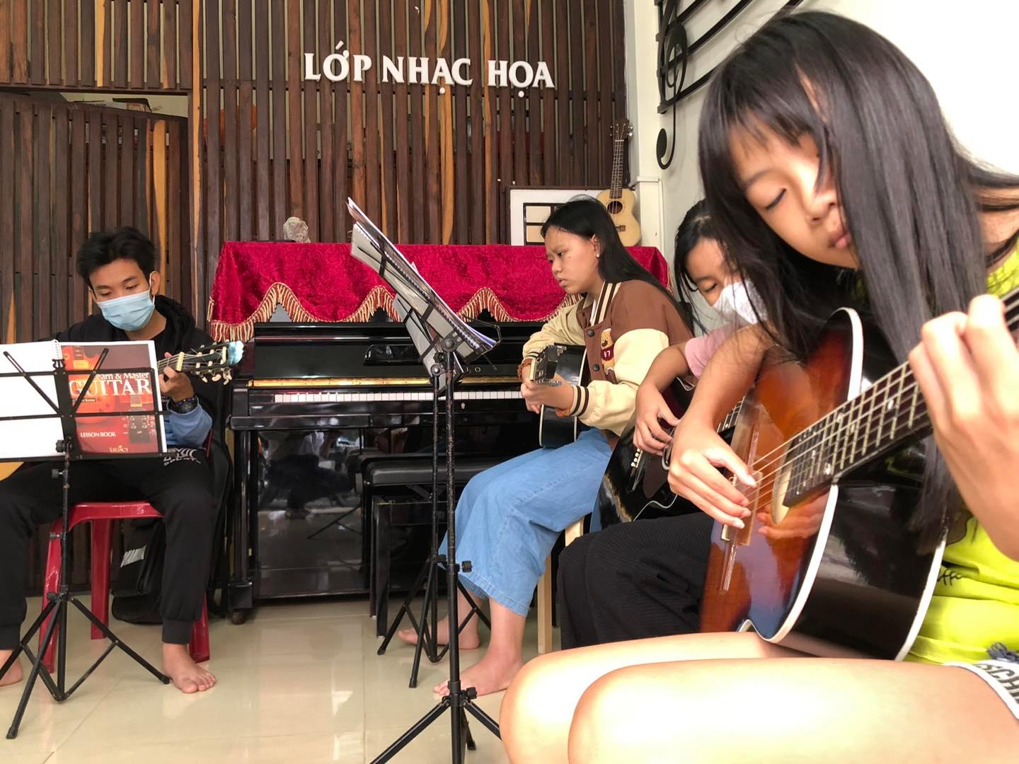 Khám phá 5 trung tâm dạy đàn guitar xuất sắc tại Gia Lai