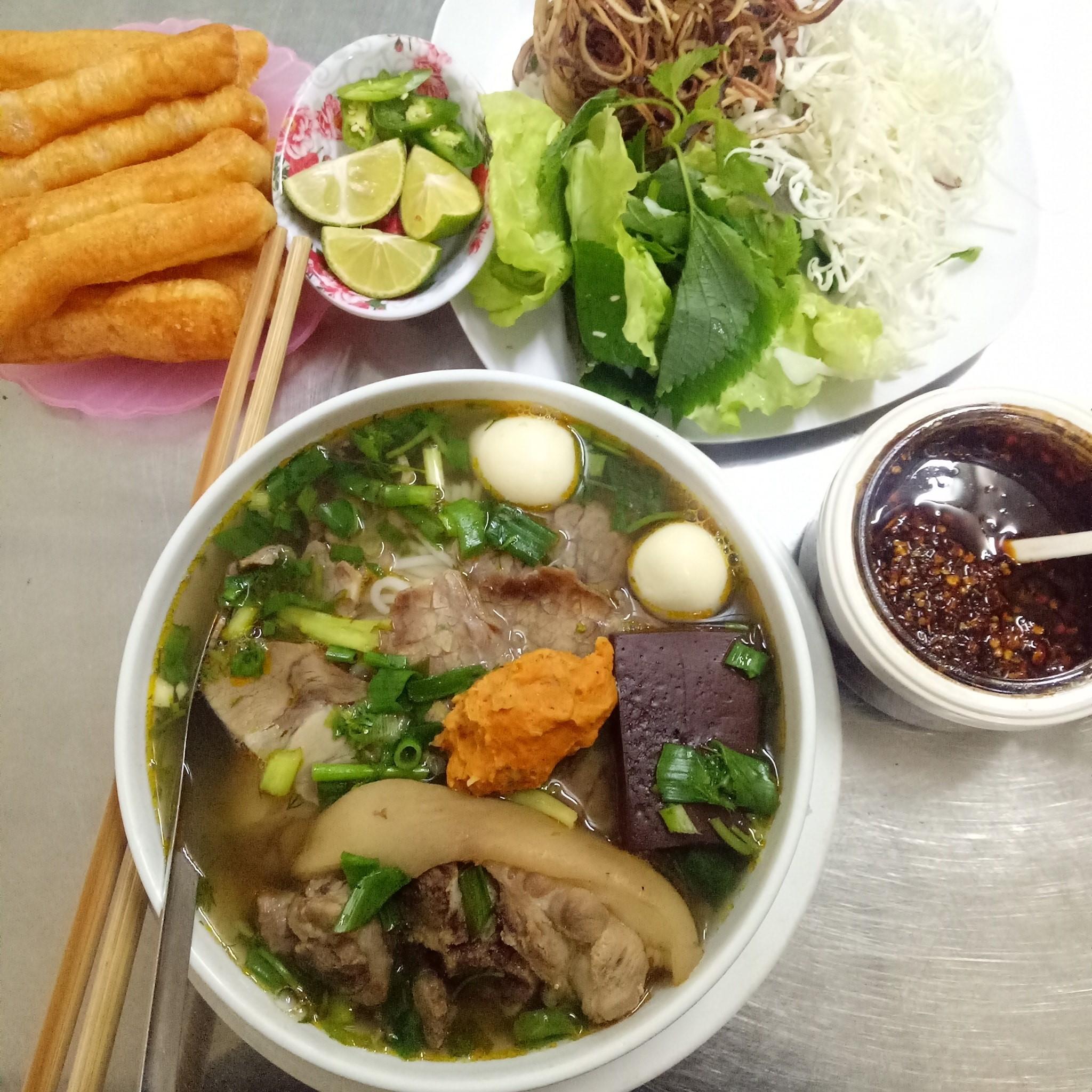 9 Địa chỉ bún bò Huế đậm đà hương vị cố đô không thể bỏ qua tại Thanh Hóa