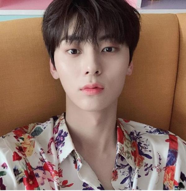 Top 8 Bí Quyết Chụp Ảnh Selfie Đẹp Nhất Cho Nam Giới