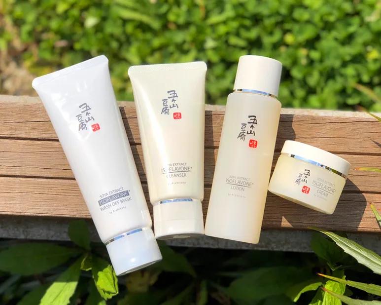 Top 5 sữa rửa mặt chiết xuất đậu nành tốt nhất hiện nay