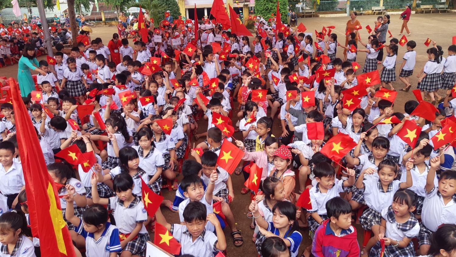 Top 10 đoạn văn ấn tượng nhất kể lại hành trình chuẩn bị cho ngày khai giảng