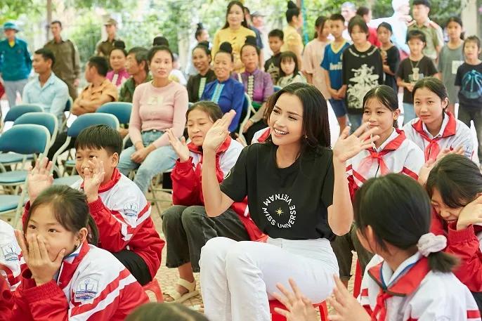Top 10 Bài văn mẫu sinh động kể lại trải nghiệm tham gia hoạt động xã hội ý nghĩa - Dành cho học sinh Ngữ văn 8 (SGK Cánh diều)