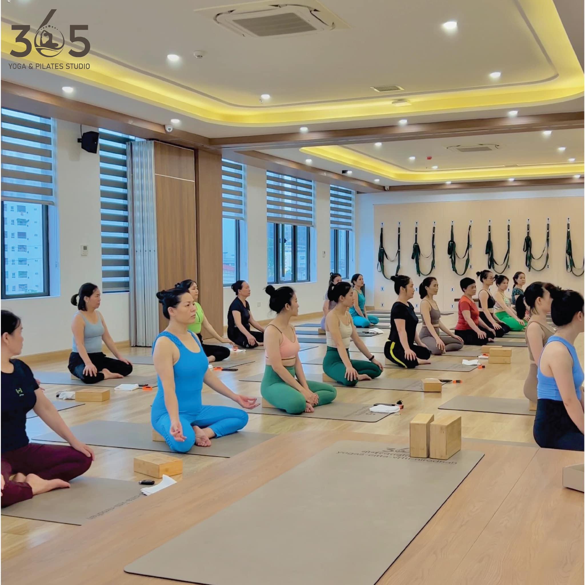 8 Trung Tâm Yoga Được Yêu Thích Nhất Tại Vinh