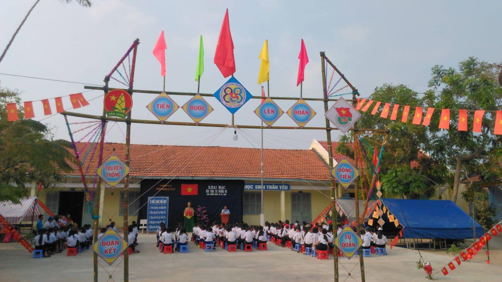5 Bài phát biểu khai mạc hội trại 26/3 ấn tượng và sâu sắc nhất