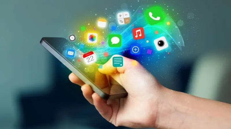Top 15 bài mẫu ấn tượng viết về những lợi ích tuyệt vời của điện thoại bằng tiếng Anh