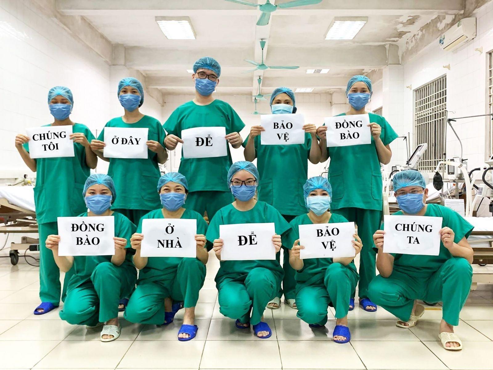 12 Áng thơ chọn lọc ngợi ca nghề y - Tuyển tập xúc động dành tặng người áo trắng
