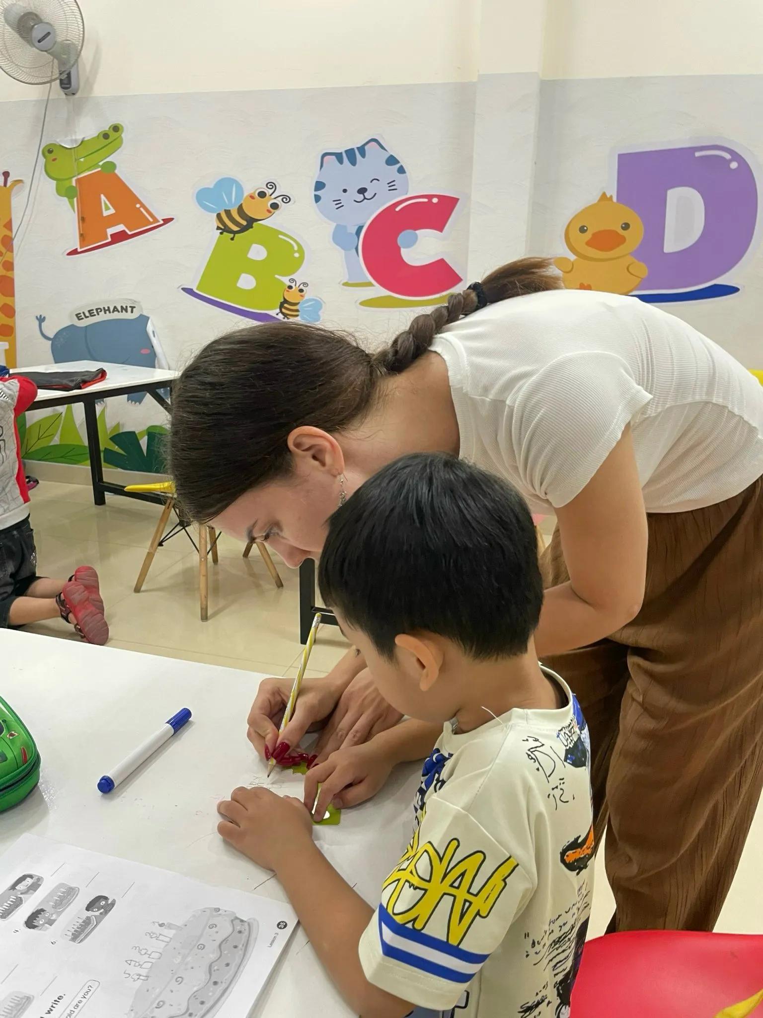 6 Khóa học nổi bật nhất tại Trung tâm Anh ngữ IALC - Chinh phục tiếng Anh cùng chuyên gia