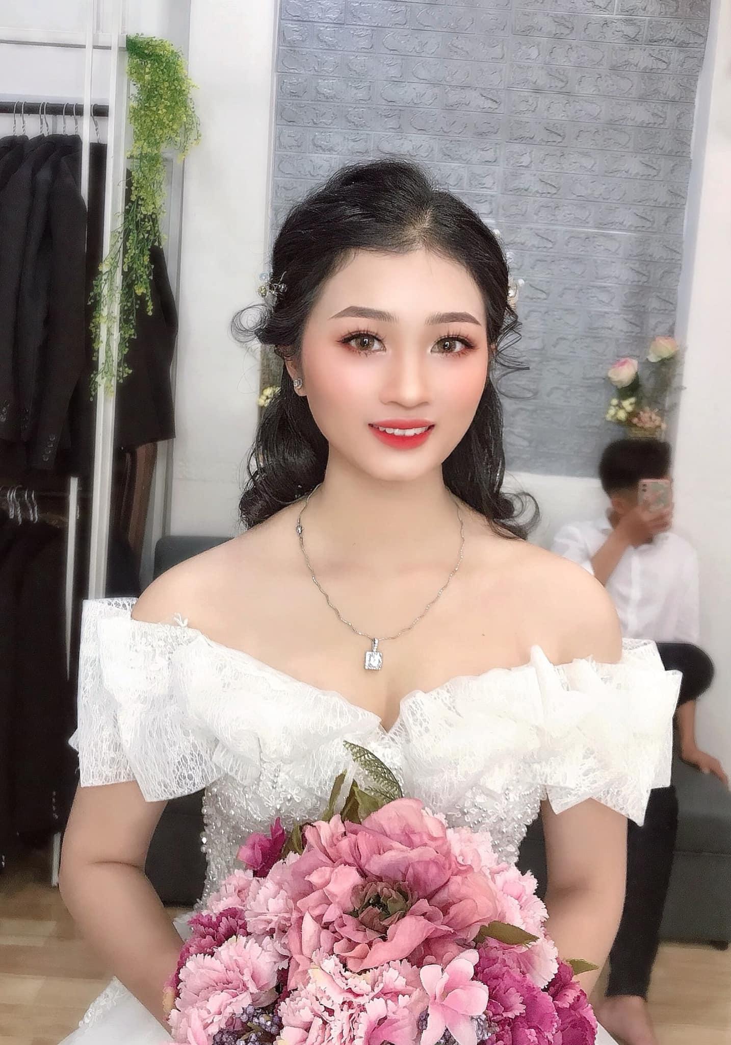 Top 9 địa chỉ trang điểm cô dâu xuất sắc nhất TP. Trà Vinh