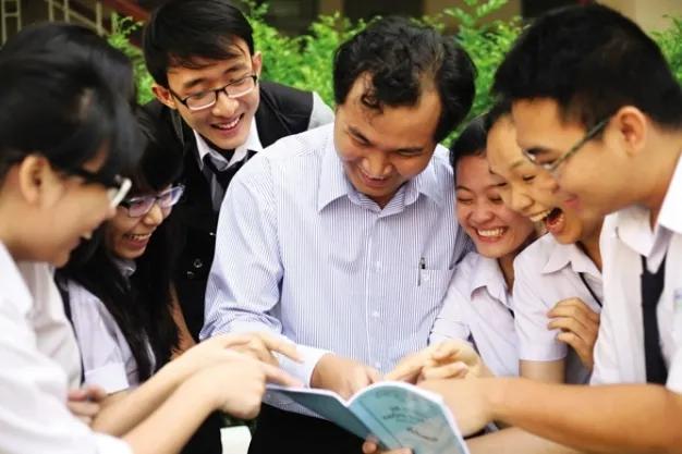 Top 12 bài văn kể lại những kỷ niệm sâu sắc về tình thầy trò qua ngôi kể thứ nhất (Ngữ văn 10) xuất sắc nhất