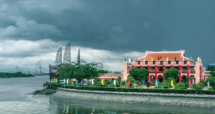 Top 21 Bài văn mẫu thuyết minh về danh lam thắng cảnh quê hương lớp 8 đặc sắc nhất