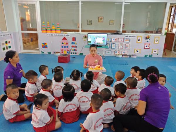 14 hoạt động vui nhộn giúp bé mầm non khám phá thế giới chữ cái
