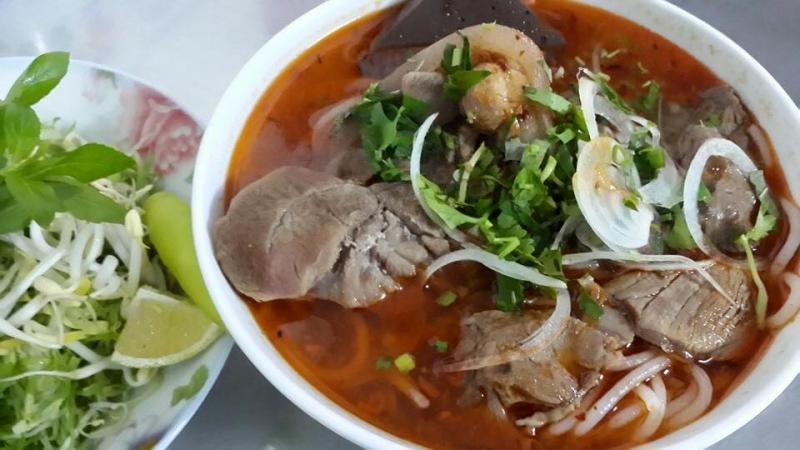 7 địa chỉ bún bò Huế đình đám nhất Quận 8, TP.HCM - Hương vị khó quên