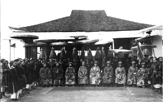 Top 11 bài văn phân tích xuất sắc về bài thơ "Vịnh Khoa Thi Hương" của Trần Tế Xương (Ngữ văn 8 - SGK Kết nối tri thức)