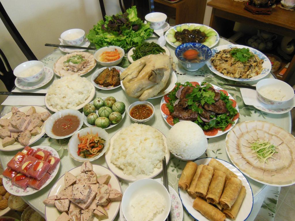 Khám phá 12 bài thơ tuyệt đẹp về ngày Tất Niên