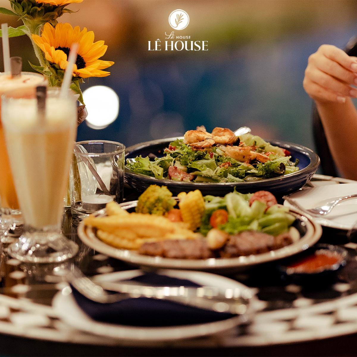 Top 10 địa điểm ẩm thực nổi bật gần bãi biển Hòn Chồng, Nha Trang