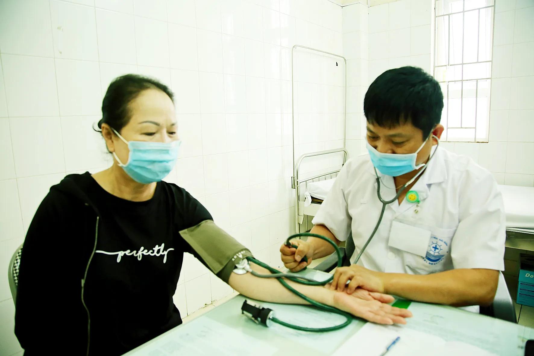 15 đoạn văn mẫu hay nhất kể về người lao động trí óc - Hình ảnh bác sĩ dành cho học sinh lớp 3