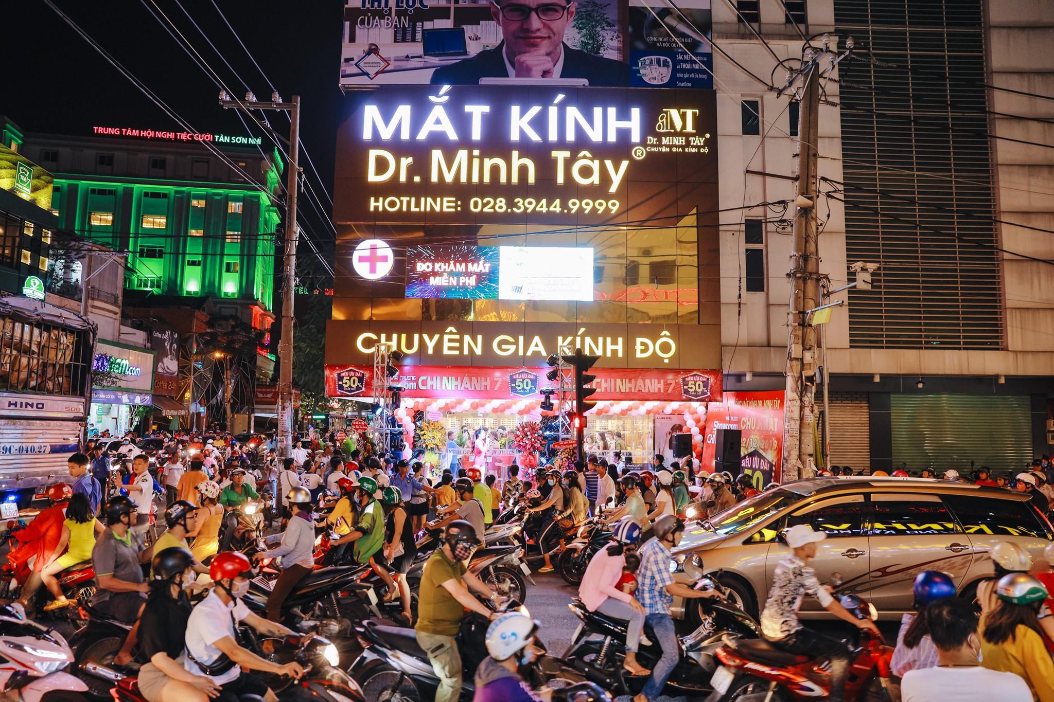 Top 7 cửa hàng kính mắt uy tín, chất lượng tại quận Tân Phú, TP.HCM
