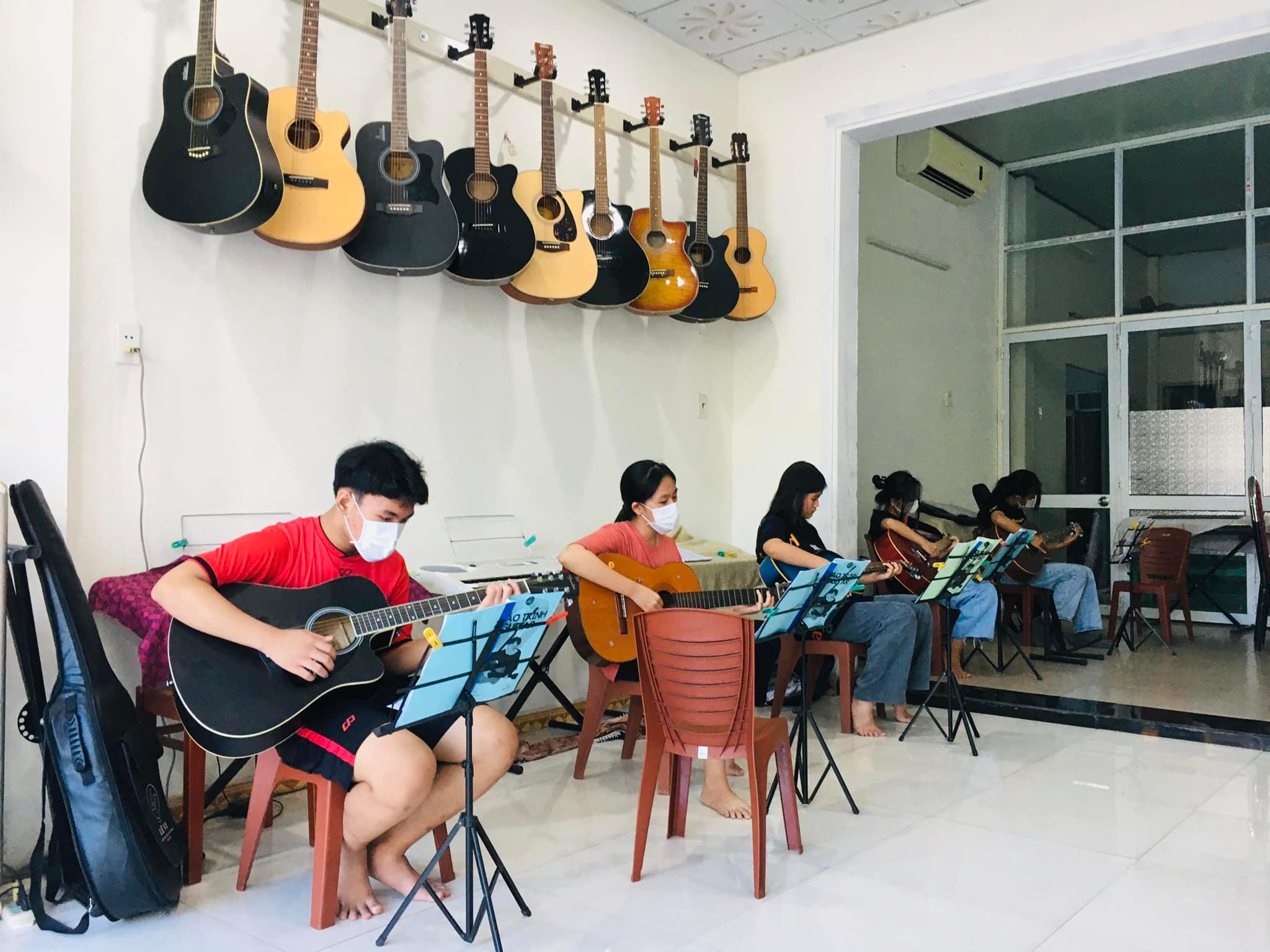 Khám phá Top 5 Trung tâm dạy guitar xuất sắc nhất tại Quảng Nam