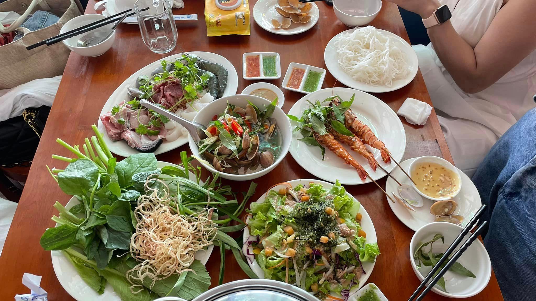 7 địa chỉ ẩm thực không thể bỏ qua khi đến Nhơn Lý, Bình Định